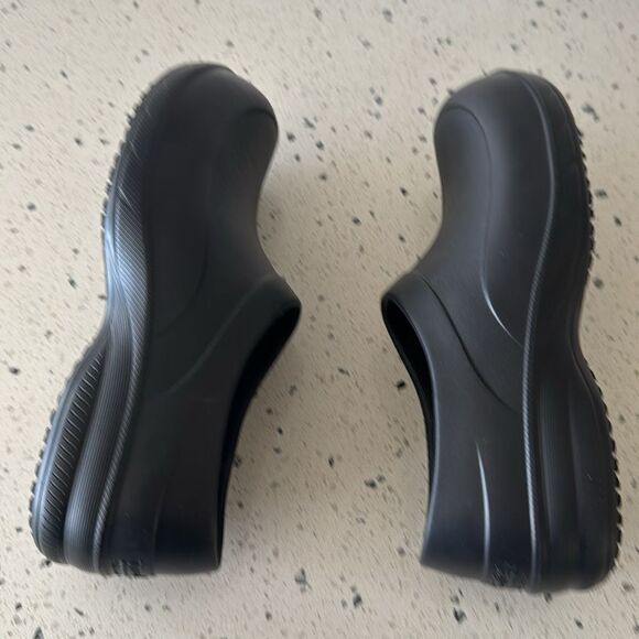 TredSafe Black Unisex Clogs Slip Resistant Size M8/W9 Non-Marking Slip-On Shoes - Picture 3 of 8